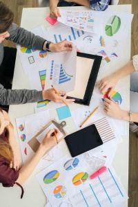 Analytics & Insight Automation